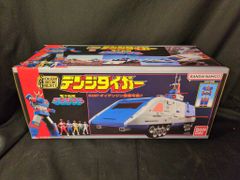 バンダイ 超獣戦隊ライブマン ライブクーガー 箱付き - メルカリ