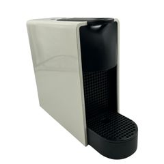 ネスプレッソ ラティシマワン コーヒーメーカー 洗浄剤付き ネスプレッソ ラティシマワン コーヒーメーカー 洗浄剤付き - メルカリ
