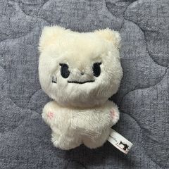 ムンビン ASTRO モッチャビン ぬいぐるみ - メルカリ