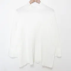美品 ADORE アドーア ドライストレッチニット カットソー サイズ38 ホワイト レディース 古着 中古 USEDのサムネイル