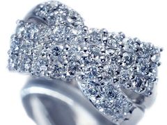 ジュエリー極】超希少宝石 極上超大粒天然クンツァイト11.671ct＆