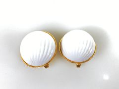 saborami 陶器製 ホワイト プレート ピアス 両耳用 - メルカリ