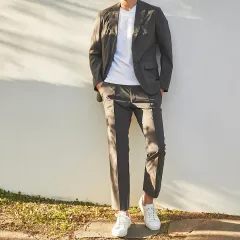 新品 ダーバン D'URBAN メンズパンツ サイズ46 定価26,400円 春夏 グレー ストレッチスラックス ノータック 裾未処理 イージーパンツ 中国製のサムネイル
