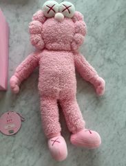 世界3000体】KAWS BFF カウズ コンパニオン ぬいぐるみ ピンク 他