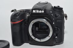 Nikon D300＆AF-S 18-105mm VR【ショット数9,086枚】 - メルカリ