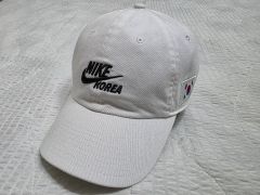 韓国限定ワッペン付！レア！NIKE BTS キャップ 帽子ホワイト白 即日