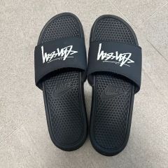 NIKE Stussy ベナッシ ブラック 26cm.箱あり有タグ付 - メルカリ