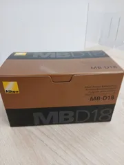 【現状品】Nikon MB-D18 マルチパワーバッテリーパック D850用 動作未確認のサムネイル