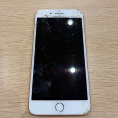 Apple iPhone8 本体 ゴールド 画面割れあり - メルカリ