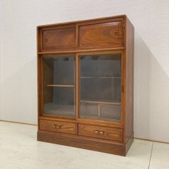 美品 鎌倉彫 引き戸 茶棚 茶箪笥 飾り棚 水屋箪笥 キャビネット サイド
