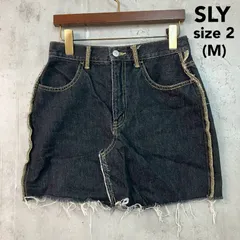 SLY JEANS スライ ジーンズ デニムミニスカート ブラック サイズ2 裾フリンジ加工 ステッチデザイン コントラストステッチ カジュアル ストリートスタイル ボトムス レディース おしゃれ シンプル クール お出かけ 夏 ★ ■◆