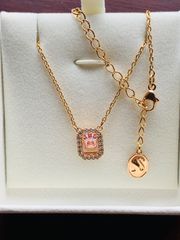 ほぼ新品 スワロフスキー Swarovski Idyllia ピアス パール 貝