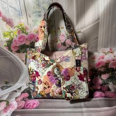 ラウンド型トートバッグ（ミニポーチ付き）コラージュ コラージュ