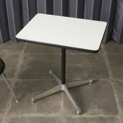 ハーマンミラー Herman Miller コントラクトベース テーブル イームズ 