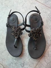 しいちゃん様専用⭐fitflop⭐フィットフロップお花サンダル - メルカリ