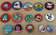 面白 レトロ缶バッチ 200個セット まとめ売り 景品 - メルカリ