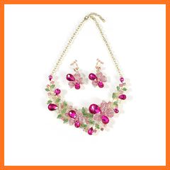 [Brand New] [KK Solis] Necklace and Earrings 2-Piece Set, Floral Brilliance Series. A jewelry set featuring a design that blends splendor and elegance, inspired by blooming flowers. Perfect for cruises, formal evenings, dance recitals, shows, stage performances, parties, weddings, etc. Luminous Pink.