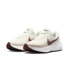 ナイキ 手を使わずにサッと履ける ランニングシューズ レディース NIKE レボリューション 8 イージーオン 女性 スリッポン  ランシュー ウォーキング 運動靴 スニーカー  nike REVOLUTION 8 EASYON /HQ2415-002
