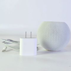 Apple HomePod mini A2374 White Siri Smart Speaker HomePod White