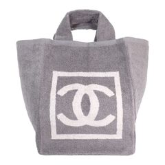 最終値下げ！【新品】CHANELロゴクッション 2個セット - メルカリ