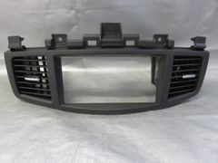 日産エルグランド E52系 新車外し ナビパネル 黒 美品 ピアノブラック
