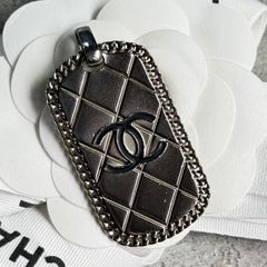 美品 GUCCI ピアス マザーオブパールフラワー ホワイト シルバー Ag925