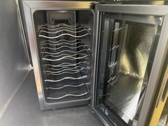 美品　アズマ　ノンフロン電気冷蔵庫　MR-ST23 2018年製ブルーLED付き 美品 アズマ ノンフロン電気冷蔵庫 MR-ST23 2018年製ブルーLED付き