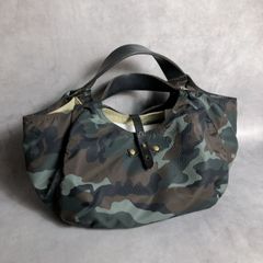 sacai×KAWS 迷彩柄 トートバッグM カモフラージュ - メルカリ