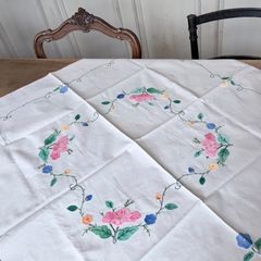 フランス 青い刺繍のテーブルクロス - メルカリ