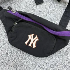 FREE MLB ニューヨーク・ヤンキース ヒップバッグ 0615J2のサムネイル