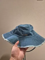 新品/58 JACQUEMUS ジャックムス ル バケットハット ブルーのサムネイル