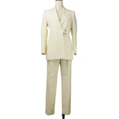 美品 GIVENCHY ジバンシィ Uロック シングルジャケット パンツ スーツ セットアップ サイズ34 アイボリー レディース 古着 中古 USEDのサムネイル