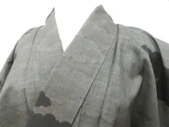 【一輝堂】紬 大島紬 7マルキ 着物 正絹 身丈約150.5cm 裄丈約62cm 26z06-3184のサムネイル