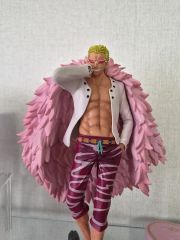 ワンピース トラファルガーロー ドフラミンゴ ルフィ フィギュア