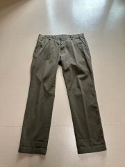 美品】PT01 EVO FIT ストレッチチノパン 48 カーキ ルーマニア製