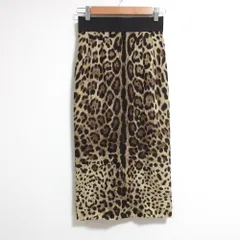 美品 DOLCE&GABBANA ドルチェアンドガッバーナ レオパードプリント シルクスカート 36サイズ ベージュ レディース 古着 中古 USEDのサムネイル