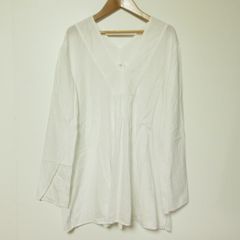 GALERIE VIEギャルリーヴィートゥモローランド リネンVネックブラウス