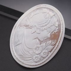 ヴィンテージ シェルカメオルース 作家様刻印いり - メルカリ