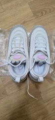 ナイキ エアマックス 97 ファン ベージュ+97 サミット 白のサムネイル