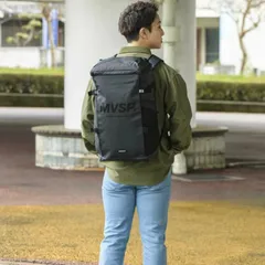 デサント　DESCENTE　バックパック　スクエアバッグ　リュック　カバンのサムネイル