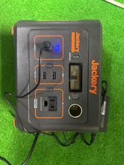 Jackery ポータブル電源 240Wh/200W - メルカリ