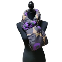 美品 marimekko マリメッコ ウニッコプリント 中綿 パデッドマフラー マルチカラー レディース 古着 中古 USEDのサムネイル