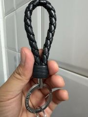 BOTTEGA VENETA レザー編み込みキーホルダー タグ付き - メルカリ