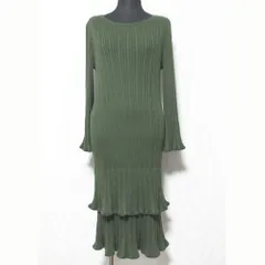 美品 miss ashida ミスアシダ リブニット ティアード ワンピース CK6701 サイズM カーキ レディース 古着 中古 USEDのサムネイル