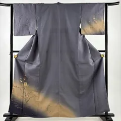 【在庫一掃】 付下げ 身丈161cm 裄丈62.5cm S 袷 やまと 貝桶 草花 金銀彩 染め分け 青灰色 正絹 秀品 【中古】のサムネイル