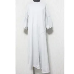 美品 22SS FLORENT フローレント Cotton asymmetry long dress アシンメトリー ロング カットソーワンピース 2202F06001 00 グレー レディース 古着 中古 USEDのサムネイル