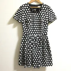 美品 blugirl Blumarine ブルーガール ブルマリン 半袖 バックファスナー ビジュー フレアワンピース サイズ40 ブラック レディース 古着 中古 USEDのサムネイル