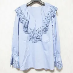 美品 23SS JUSGLITTY ジャスグリッティー カットワーク フリル刺繍ブラウス カットソー 43119191 サイズ1 ブルー レディース 古着 中古 USEDのサムネイル
