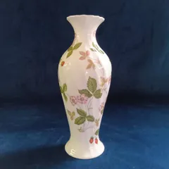 ウェッジウッド Wedgwood ワイルドストロベリー フラワーベース 260516-220のサムネイル
