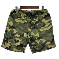 Gramicciの迷彩柄ショートパンツ - メルカリ